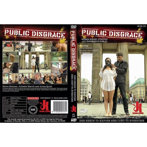 She Needs To Expose Her Cunt To Everyone